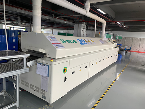 面粉加工廠、棉花倉、槍彈庫等有易爆物和易燃物建筑物的保護